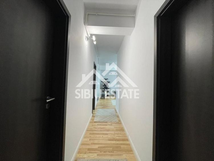 Apartament cu 3 camere decomandat, mobilat în Turnișor