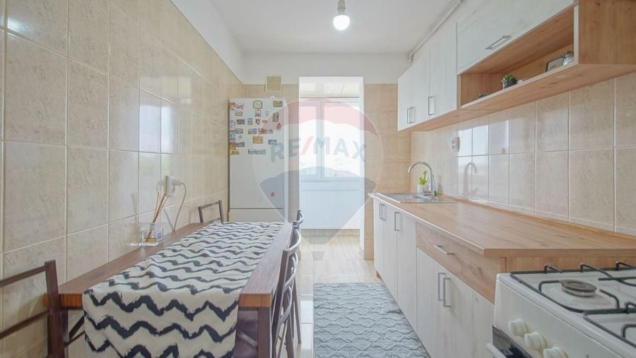 COMISION 0% | Apartament cu 2 camere | Decomandat | Zona Tractorul - 1