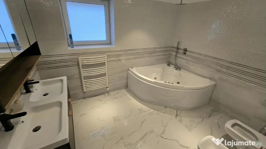 Apartament cu 7 camere decomandat în Burdujeni