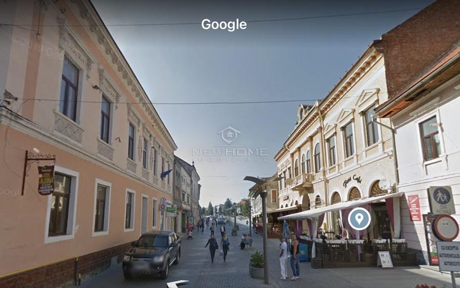 Spațiu comercial, de 1,300 mp, în Central