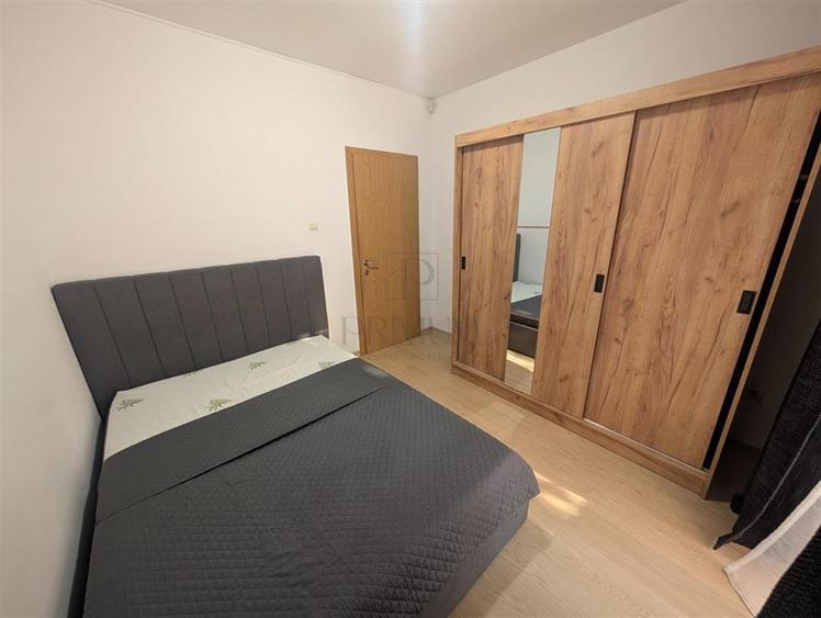 Apartament cu 3 camere decomandat în Braytim