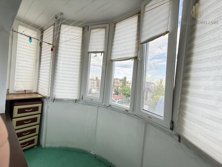 Garsonieră decomandată, mobilată în Tei