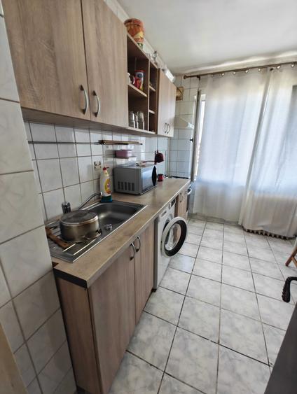 Apartament cu 3 camere decomandat în Pantelimon