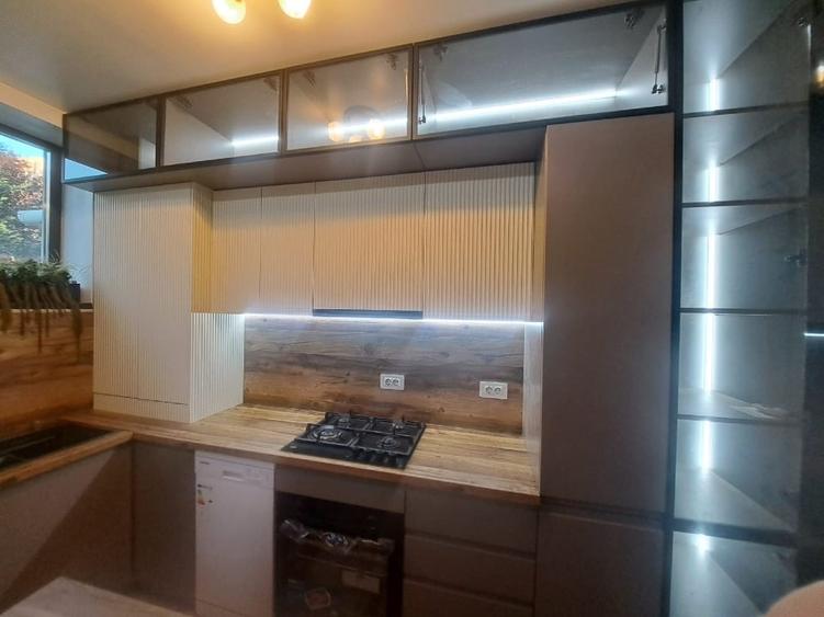 Apartament cu 3 camere decomandat, mobilat în Păcurari