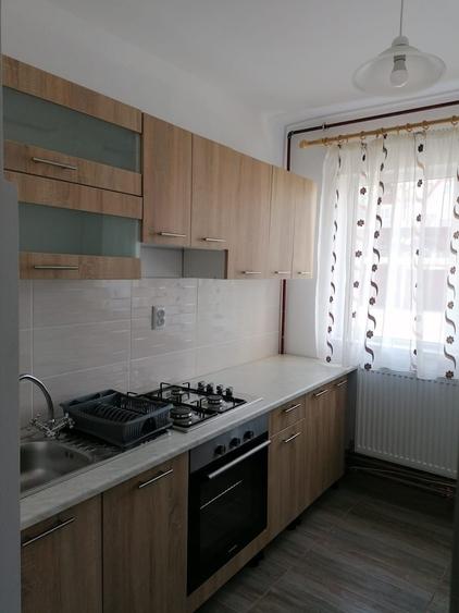 Garsonieră decomandată în Central