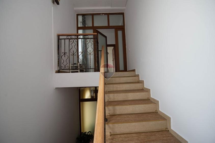 Apartament cu 3 camere decomandat, mobilat în Grivița