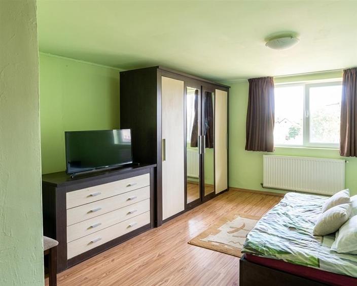 Casă individuală cu 3 camere cu Teren 1100 Mp în Brusturi