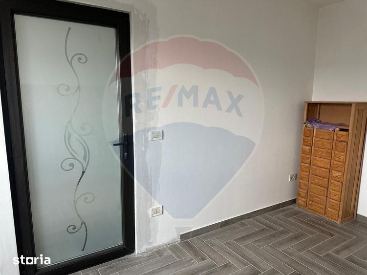 Apartament cu 2 camere de vanzare Savinesti - 7