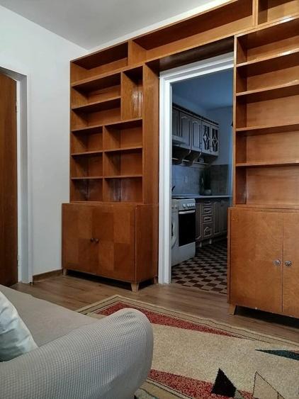Apartament cu 3 camere decomandat în Gojdu