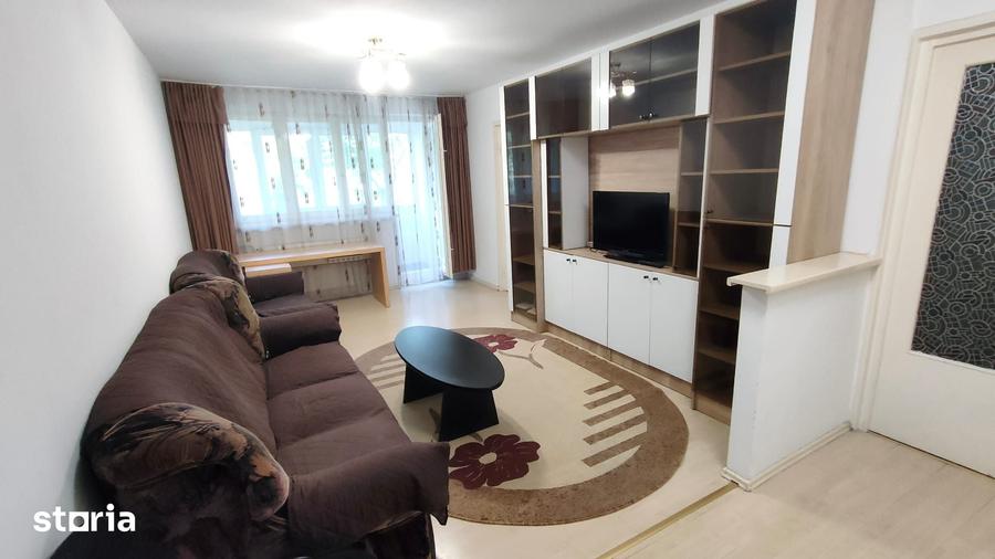 Apartament cu 3 camere semidecomandat în Drumul Taberei