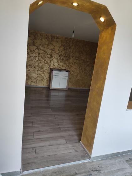 Apartament decomandat în Roseți