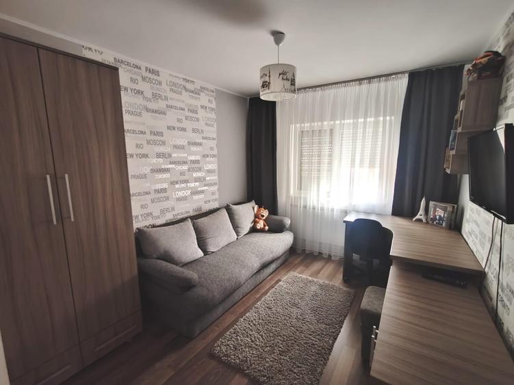 Apartament 3 camere 72 zona Bradet 89.000eur neg usor - 3