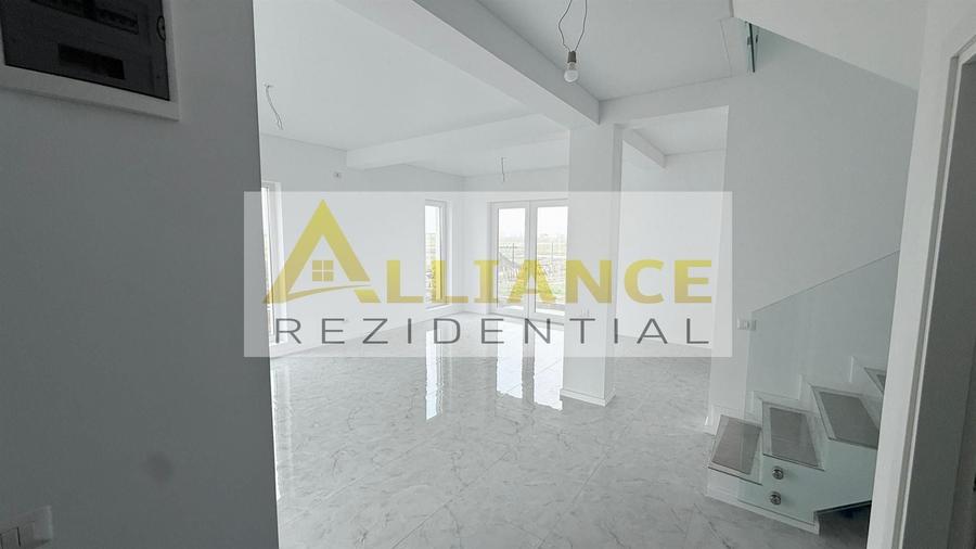 Casă individuală cu 4 camere cu Canalizare în Berceni