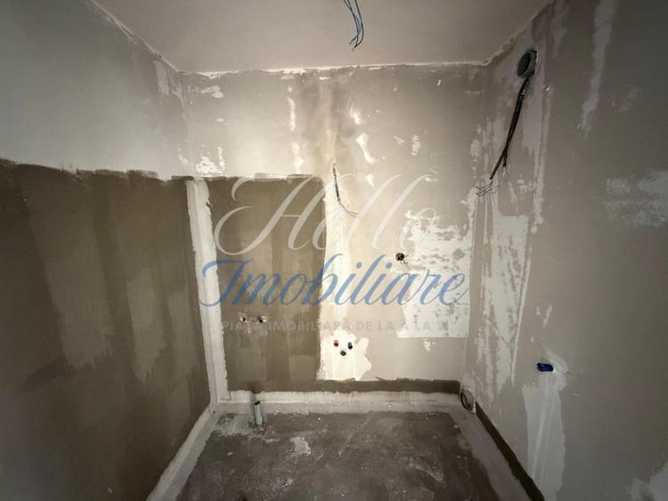 Apartament cu 3 camere semidecomandat în Zorilor