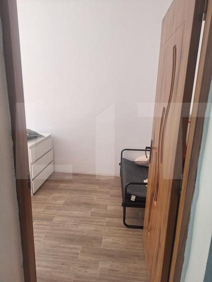 Garsonieră decomandată, mobilată în Nădrag