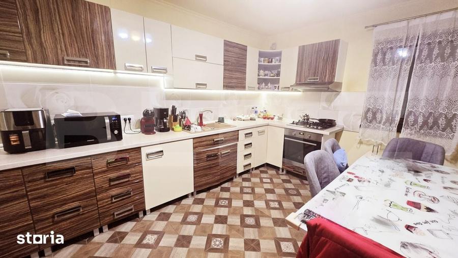 Casă cu 5 camere cu Teren 520 Mp în Central