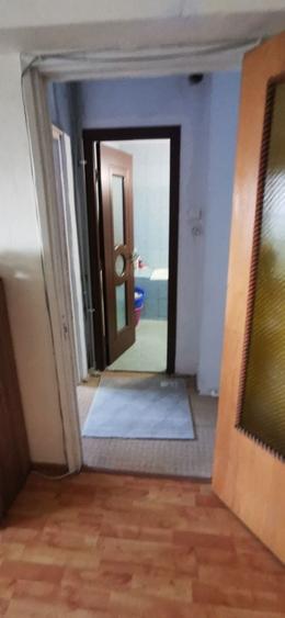 Apartament cu 2 camere semidecomandat în Șura Mare