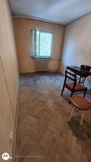 Apartament cu 2 camere semidecomandat în Inel II
