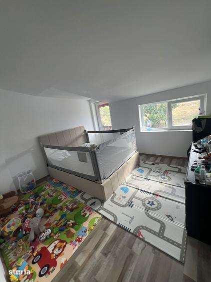 Casa cu 8 camere, piscina ?i garaj - 6