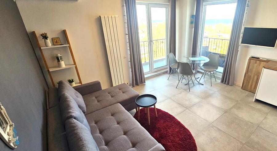 Apartament cu 2 camere decomandat, mobilat în Central