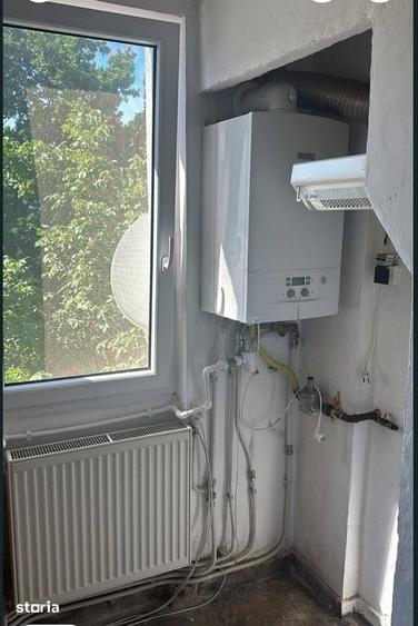 Apartament cu 3 camere decomandat în Central