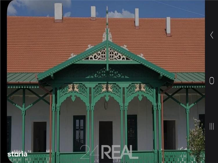 Casă cu 4 camere în Central