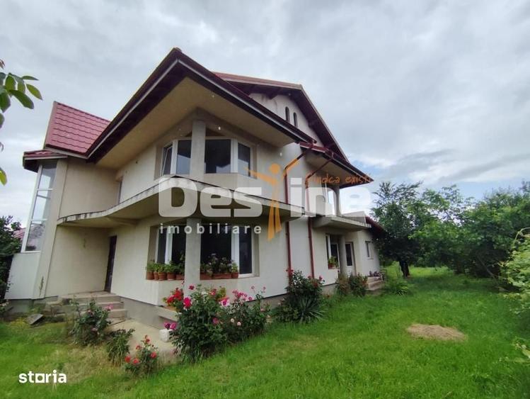 Casă cu 4 camere în Fundeni