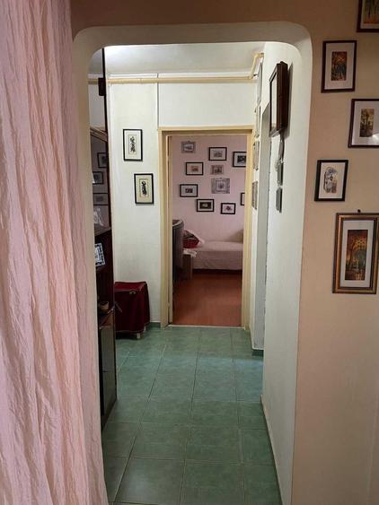Apartament cu 2 camere decomandat în Vest