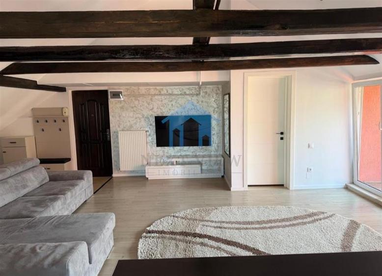 Apartament cu 3 camere decomandat în Bună Ziua
