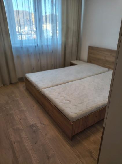 Zona Semiluna, 2 camere, decomandat - 6