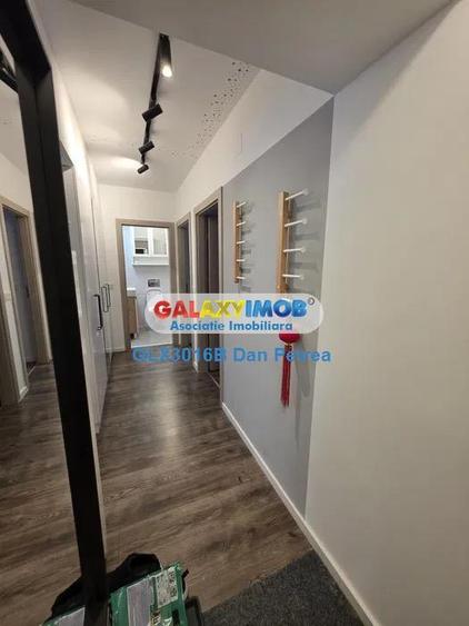 Apartament cu 3 camere semidecomandat, mobilat în Pipera