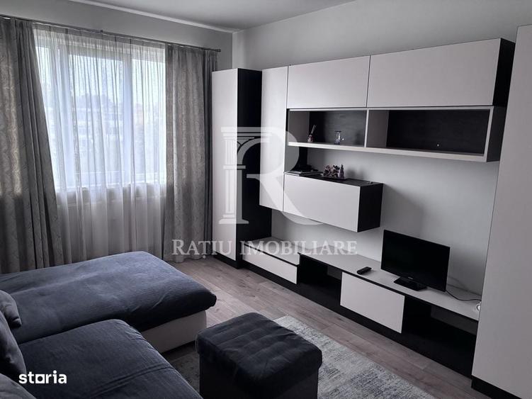 Apartament cu 3 camere decomandat în Dacia