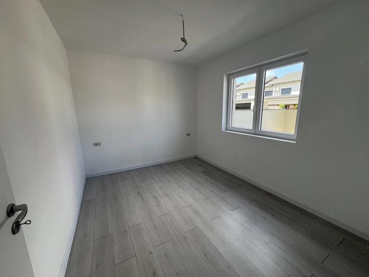Casă cu 4 camere cu Teren 250 Mp în Chișoda