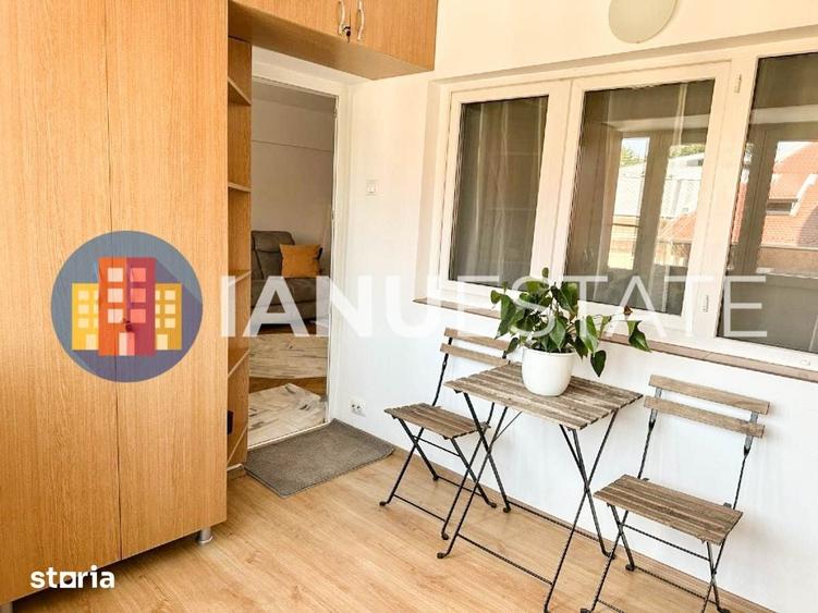 Apartament cu 4 camere decomandat în Romană