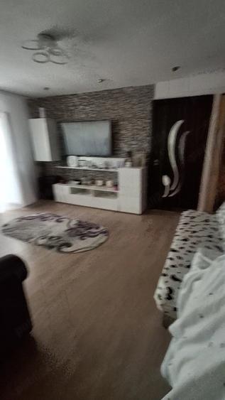 Apartament cu 2 camere nedecomandat în 2 Moldoveni