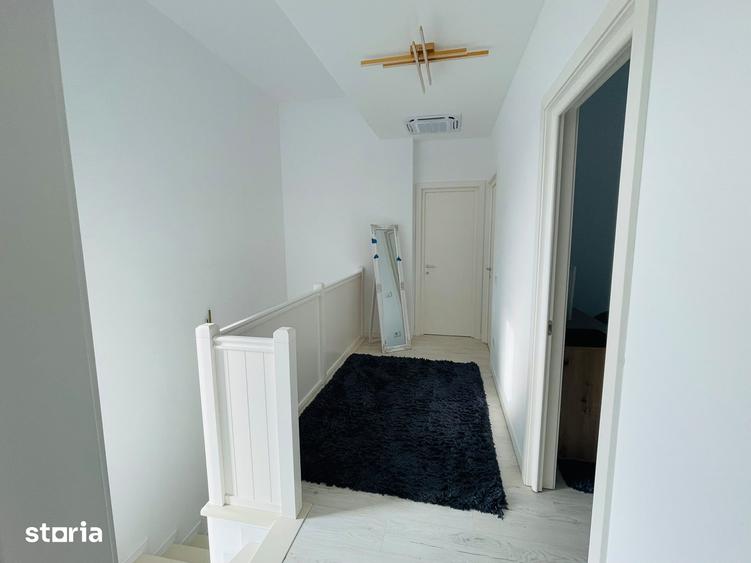 Casă cu 4 camere cu Teren 450 Mp în Păulești