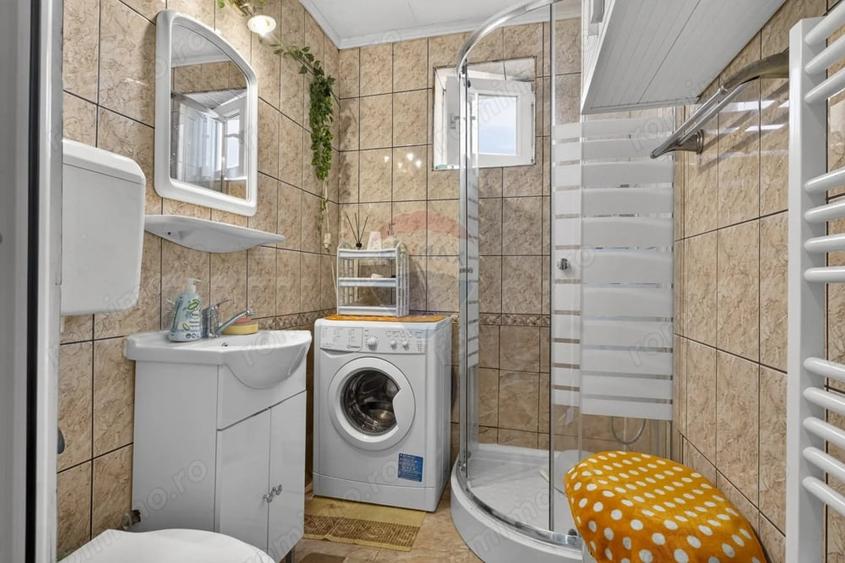 Apartament cu 3 camere semidecomandat în Fortuna
