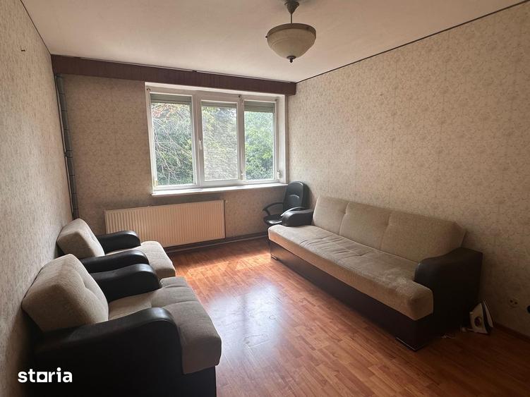 Apartament cu 2 camere semidecomandat în Calea București