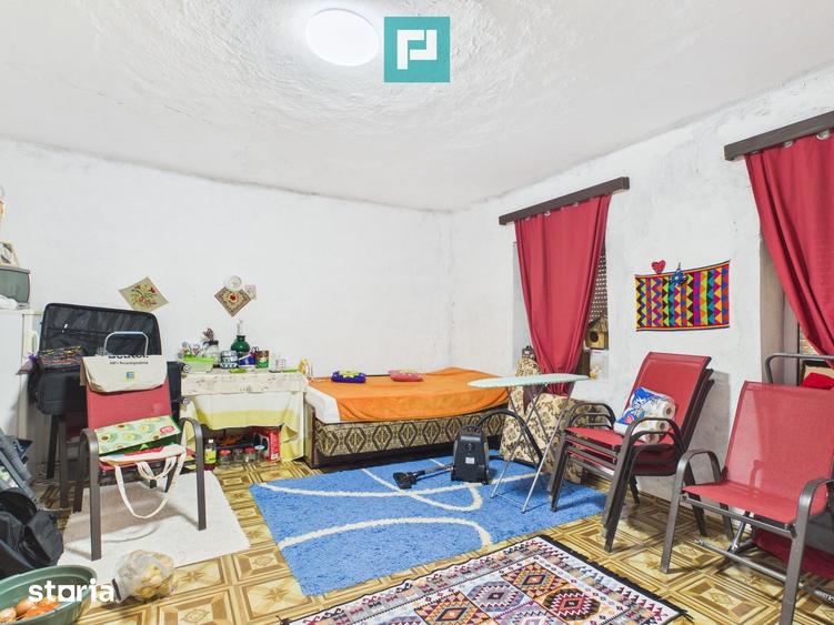 Casă cu 4 camere cu Teren 800 Mp în Mădăras