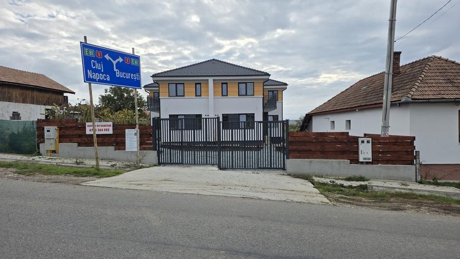 Casă cu 4 camere în Tureni