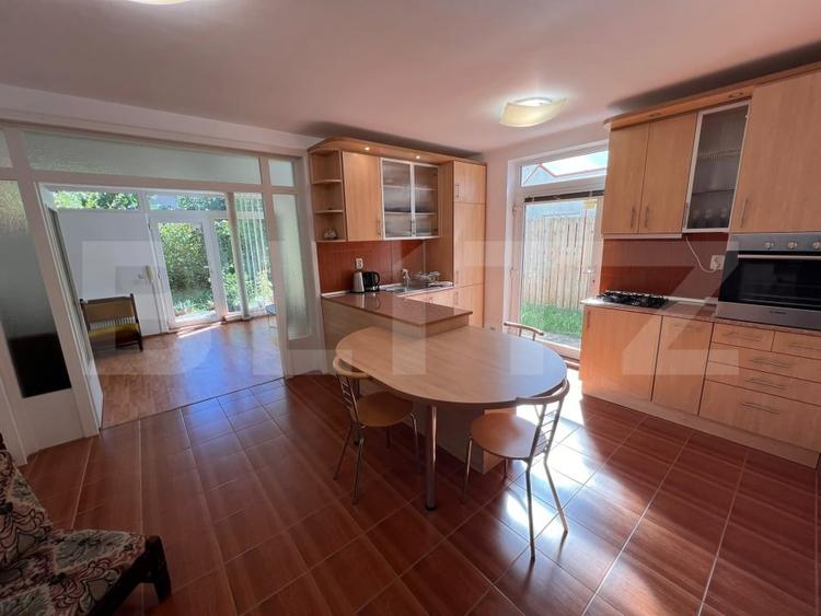 Duplex cu 5 camere cu Canalizare în Bună Ziua