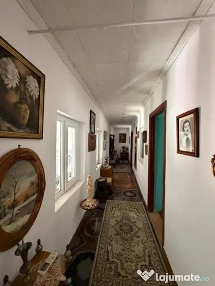 Casă cu 5 camere cu Teren 130 Mp în Lascăr Catargiu