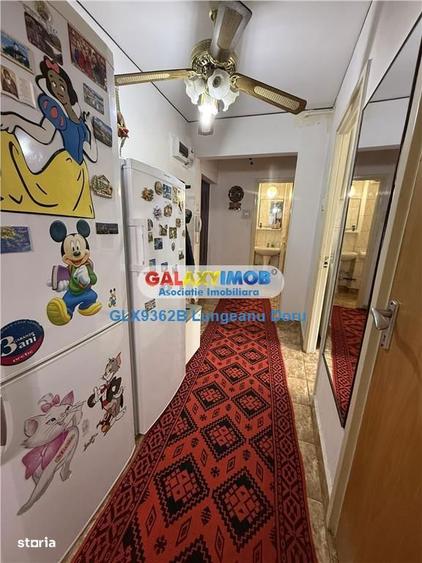 Apartament cu 4 camere semidecomandat, mobilat în Berceni