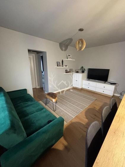 Apartament cu 3 camere semidecomandat, mobilat în Mănăștur