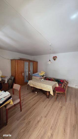 Casă cu 3 camere cu Teren 333 Mp în Central