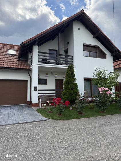 Casă cu 4 camere cu Canalizare în Valea Borcutului
