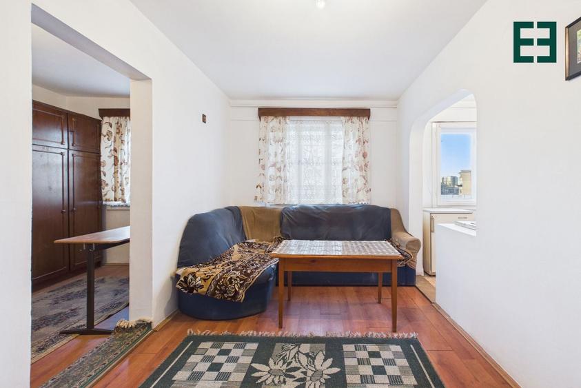 Apartament cu 2 camere semidecomandat în Intim