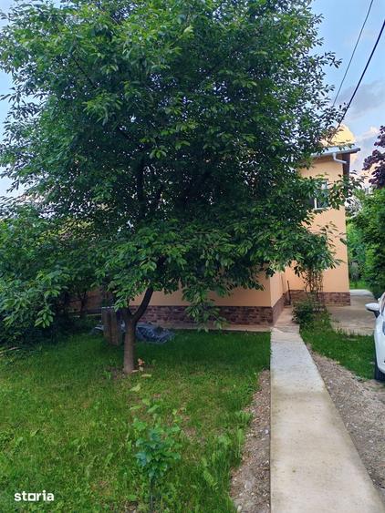 Casă cu 4 camere cu Teren 530 Mp în Răzvad