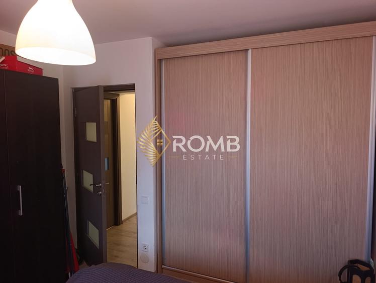 Apartament cu 3 camere decomandat în Florești