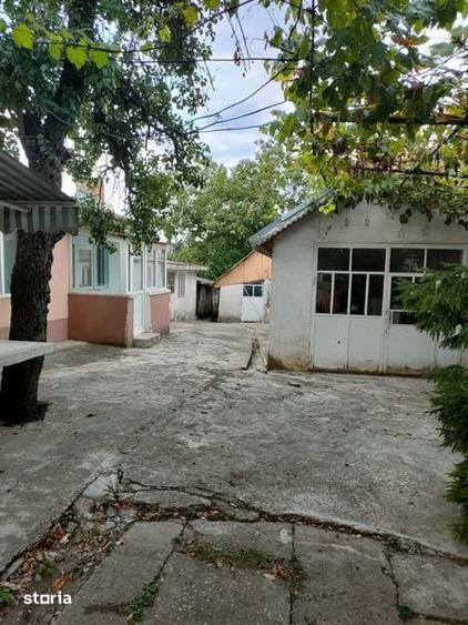 Casă cu 4 camere cu Teren 148 Mp în Ștefăneștii de Jos